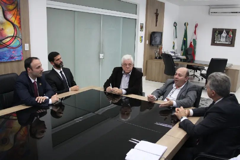 Prefeitura de Brusque cobra IGP sobre nomeação de médicos aprovados em concurso