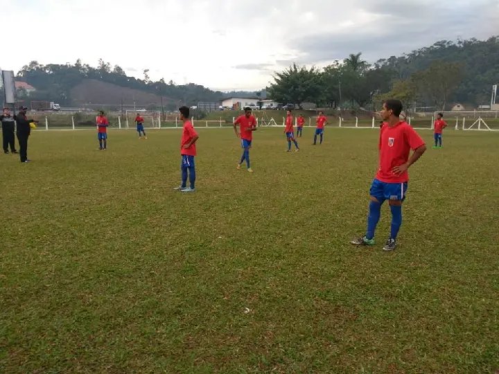 Juniores do Carlos Renaux na contagem regressiva para estreia