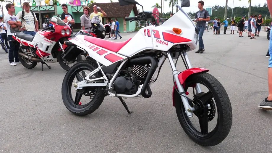 Paixão reúne motociclistas no pavilhão