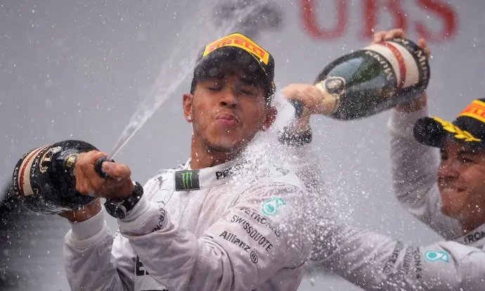 Hamilton fatura GP da China