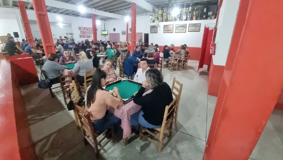 Definidas as duplas que irão participar do Municipal de Dominó