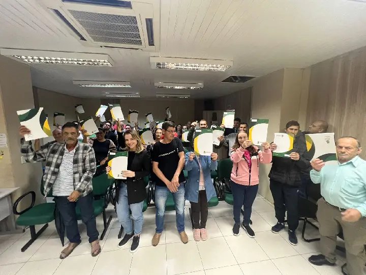 46 famílias são contempladas com o programa Lar Legal 