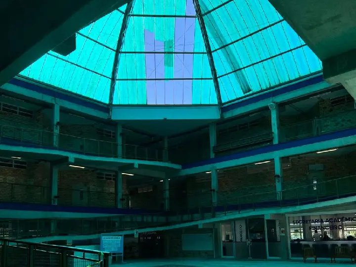 Fortes ventos destelham parte da cúpula da UNIFEBE 