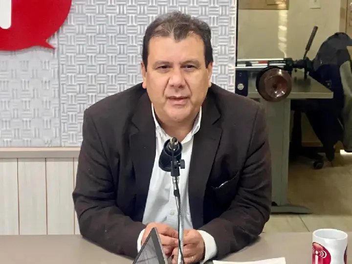 Pré-candidato a vice-prefeito também deixa a Prefeitura