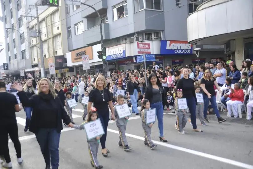 Inscrição para o desfile dos 163 anos de Brusque encerram neste sábado 