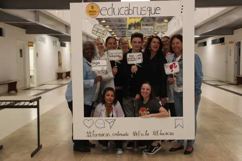 Merendeiras e serventes participam de Formação Continuada da Secretaria de Educação