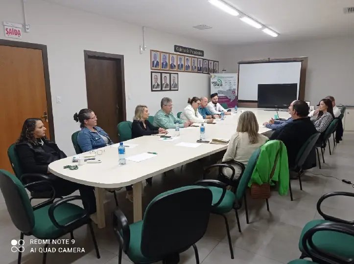 Presidente e vice da ACIBr participam de reunião itinerante da Facisc 