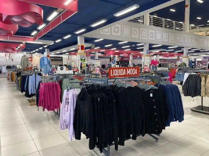 Havan realiza Liquida Inverno no setor de moda