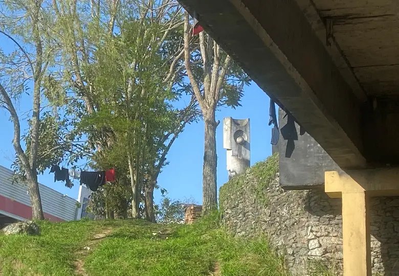 Ocupação na Ponte do Trabalhador preocupa moradores do Santa Rita