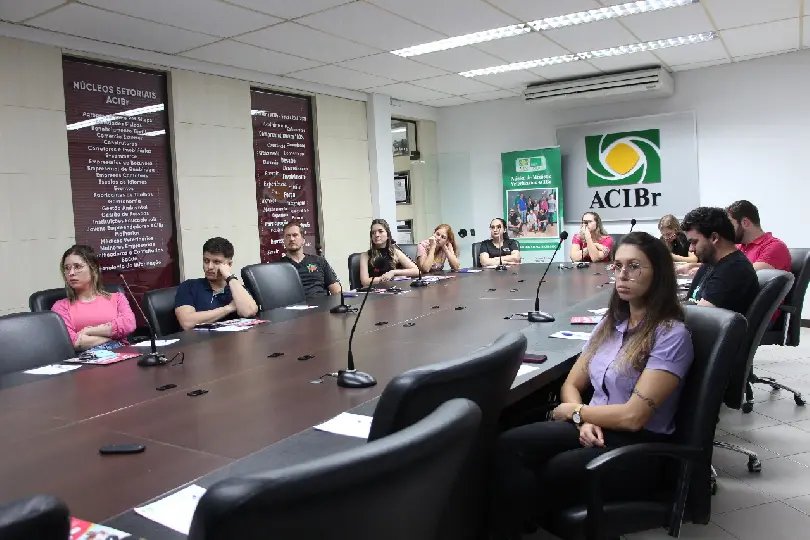 Dermatite atópica em cães é tema de palestra do Núcleo de Médicos Veterinários