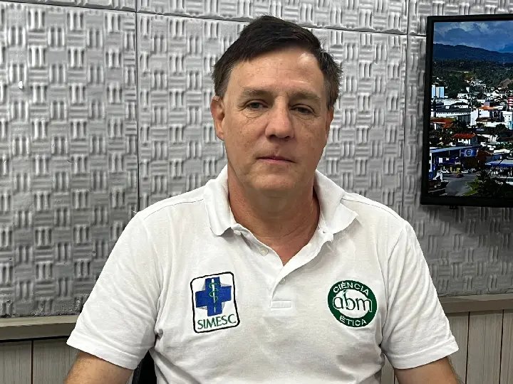 Atendimento médico pelo WhatsApp não é prática legal