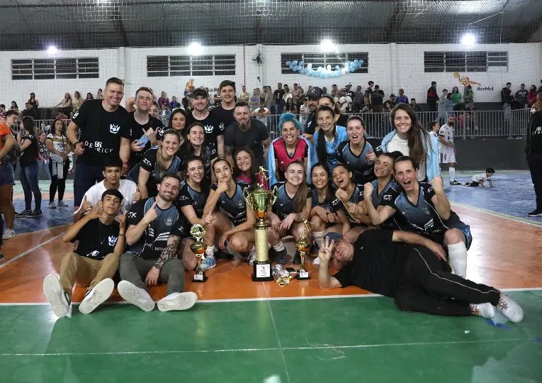 Boos e Olaria são os campeões do Municipal de Futsal 