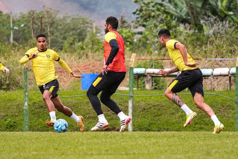 Brusque realiza penúltimo treino antes de encarar o São Bernardo