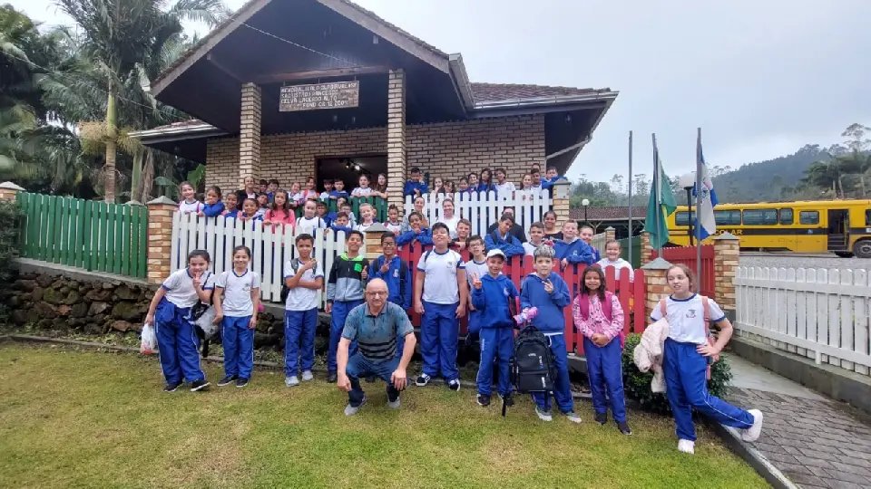 Guabiruba retoma projeto sobre turismo regional nas escolas