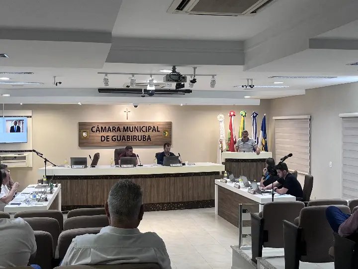 (VÍDEO) Sessão é marcada por problemas na coleta de lixo