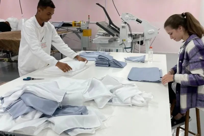 Conheça a Retalhos do Bem, projeto que reaproveita resíduos têxteis 