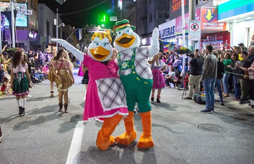 Desfile de abertura da Fenarreco é adiado para nova data