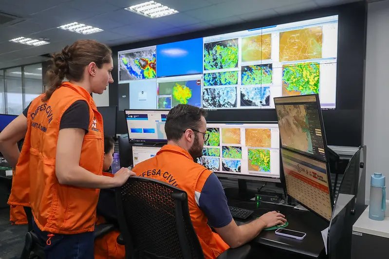 Previsão indica chuva intensa neste domingo em todo o estado