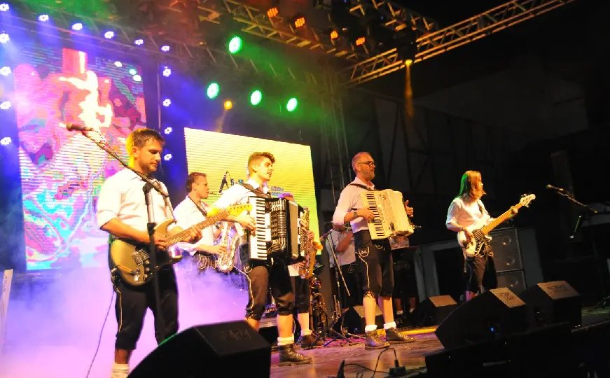 Fenarreco retoma nesta quarta-feira com desfile às 18h30