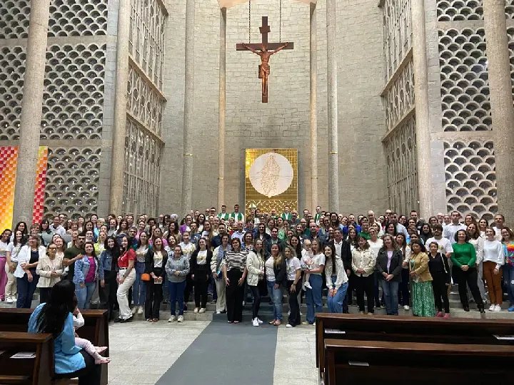 Professores são homenageados em celebração especial na igreja Matriz