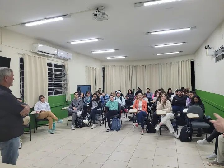 Núcleo da CDL Brusque realiza palestra sobre empreendedorismo 