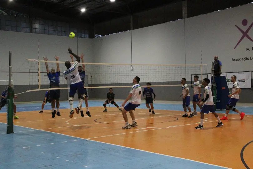 Brusque tem dia perfeito na estreia da fase regional dos JASC