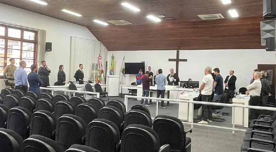 Dupla que matou homem espancado em Brusque é condenada dez anos depois