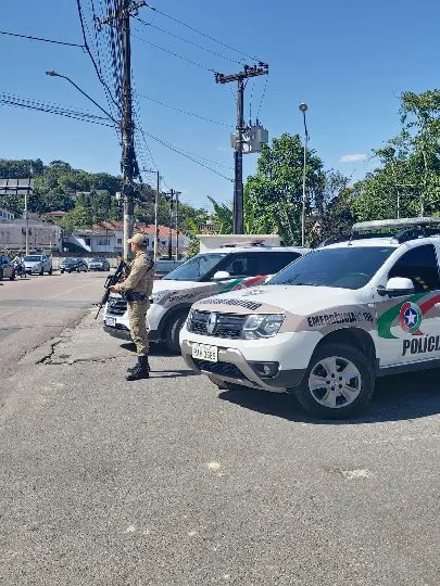 Megaoperação da PM é realizada em Brusque e região