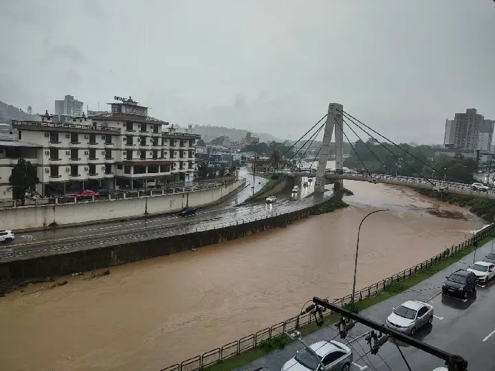 Defesa Civil de Brusque faz alerta sobre as próximas horas