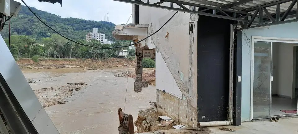 'Não é fácil sair da casa própria para pagar aluguel'
