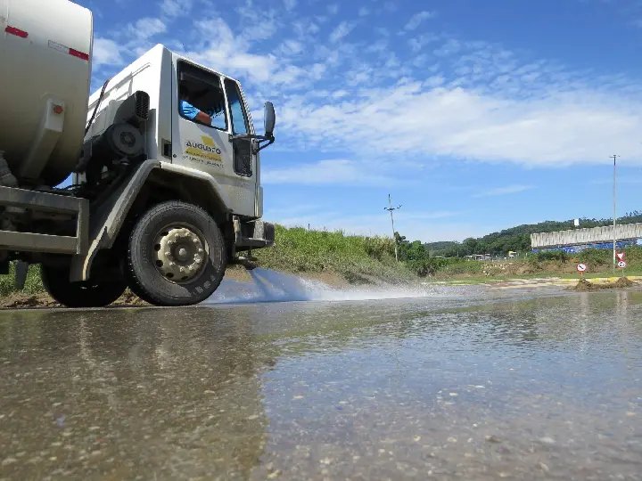 Secretaria de Obras acelera trabalhos e libera outro trecho da Beira Rio