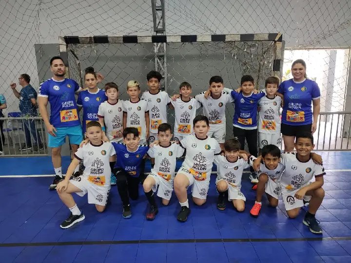 Meninos do Handebol Brusque ficam vice-campeões estaduais