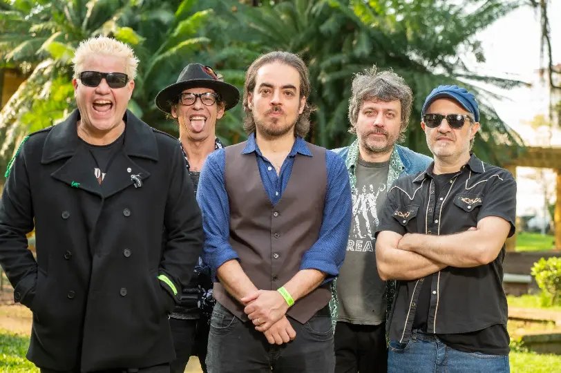 Acústicos e Valvulados fará show nacional gratuito no Rock na Praça