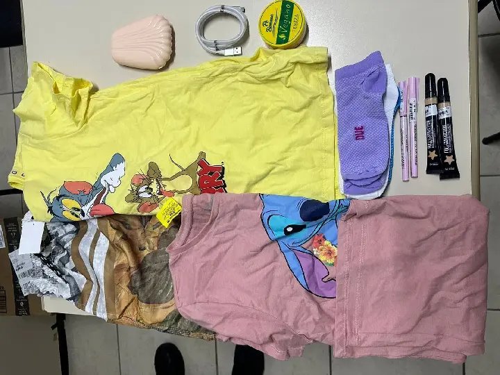 Adolescentes são apreendidos após furto de roupas e maquiagem