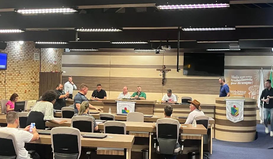 (VÍDEO) - Presidente da Câmara explica o trâmite que pode levar a cassação de Jocimar Santos