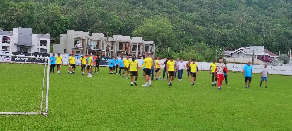 Brusque inicia a sua pré-temporada