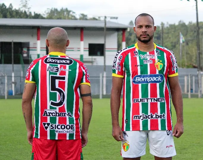 Brusque lança o terceiro uniforme para a temporada