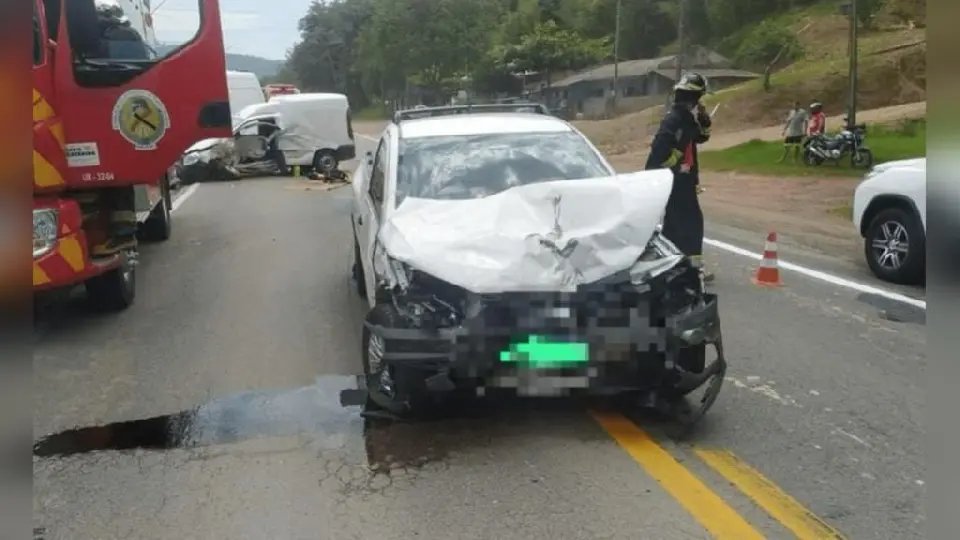 Acidente grave causa morte na BR-470 