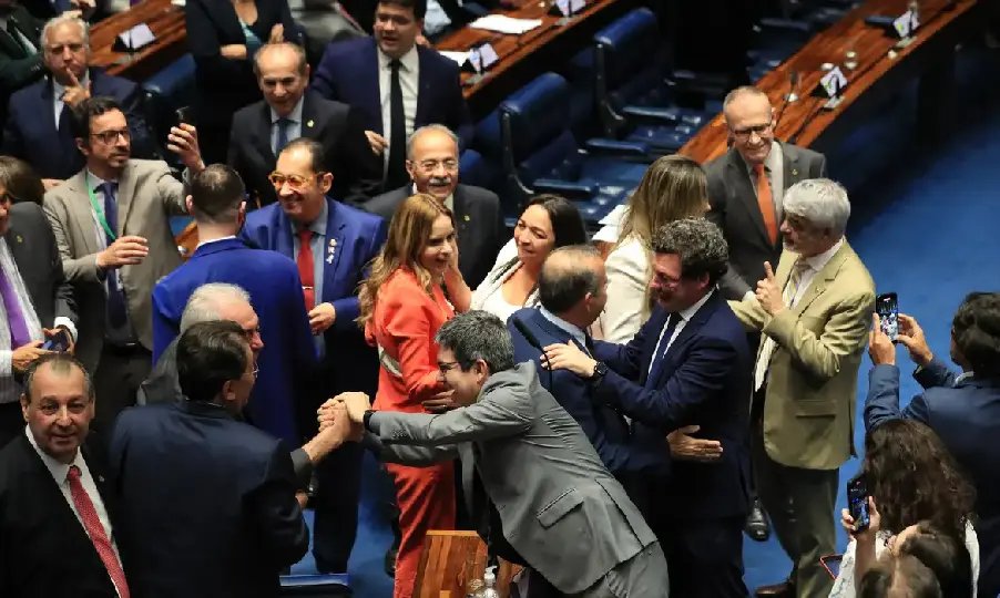 Cesta básica, combustível, serviços: o que muda com reforma tributária