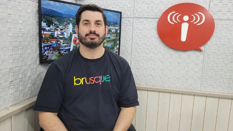 “Vamos endurecer a lei de combate à pichação”, André Vechi sobre polêmica com grafitismo 