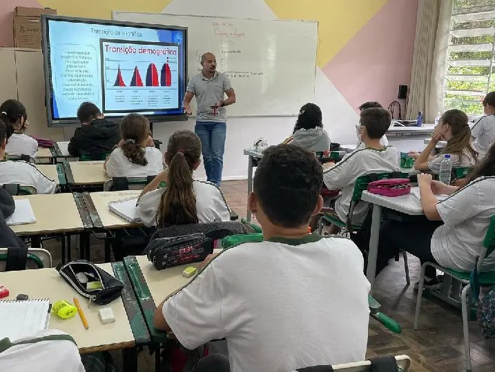 Prefeitura abre Concurso Público para a Secretaria de Educação