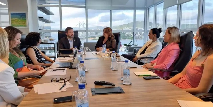 Comitê da Facisc dialoga com governo estadual para enfrentar desafios hídricos
