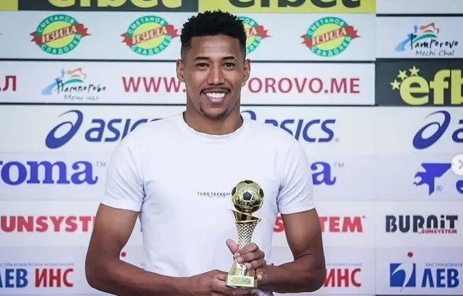 Brusque vende o atacante Garcez para o Avaí 