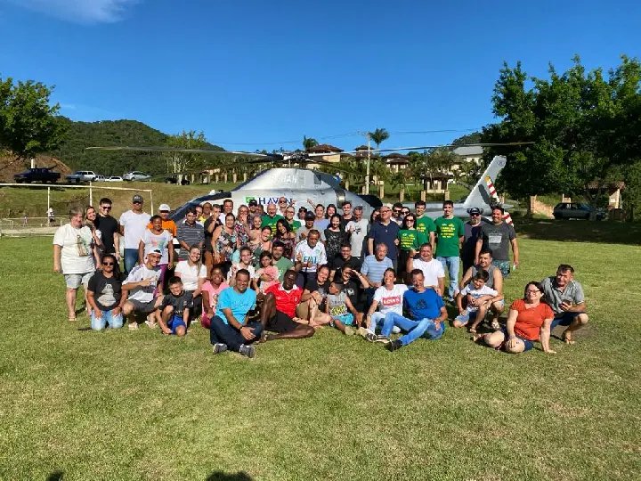 Luciano Hang visita Comunidade Bethânia às vésperas do Natal, em São João Batista