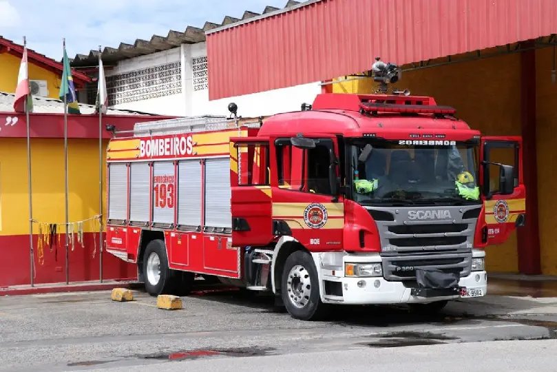 Incêndio no Dom Joaquim mobiliza bombeiros no último dia de 2023