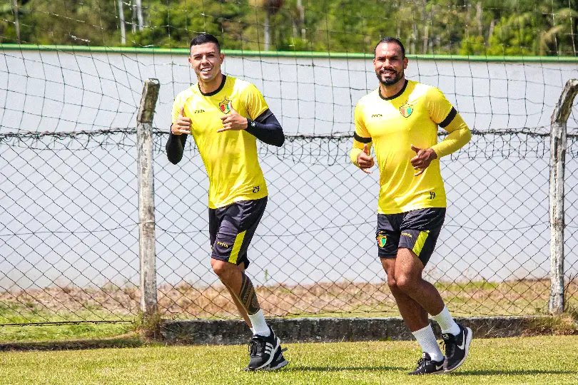 Brusque se reapresenta e foca no segundo teste da pré-temporada