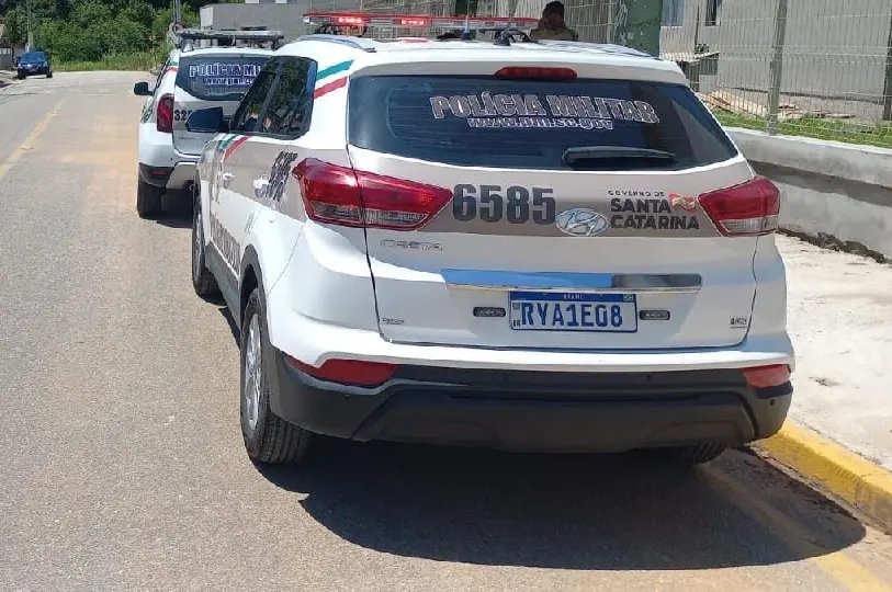 PM recupera no mesmo dia duas motos furtadas em Brusque 