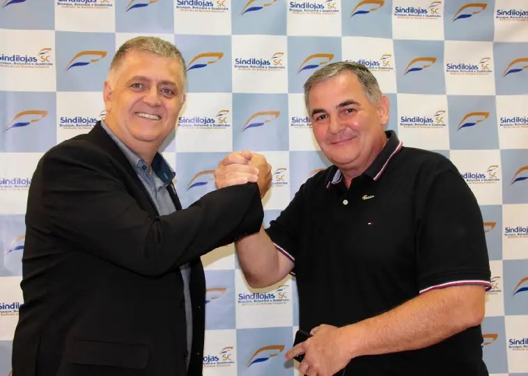 Sindilojas celebra 57 anos com entrega do 1º Troféu Herbert José Schlindwein