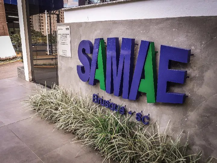 Samae comunica o motivo da água estar com a coloração alterada 