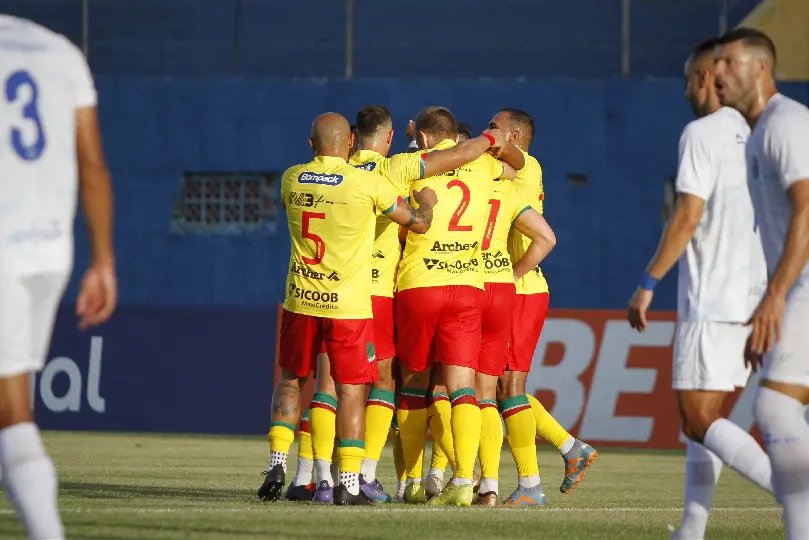 Brusque estreia com importante vitória no Catarinense 2024